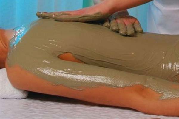 The best body wrap spa therapy treatment is at Cradle Mountain Massage